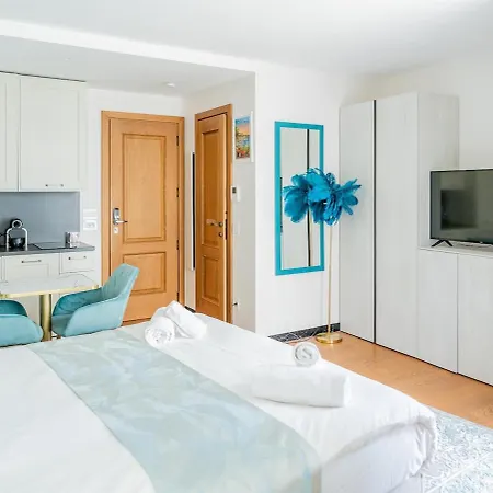 Monaco Deluxe - 5 Min From Palais - شقة كان